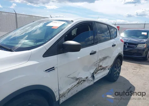 2015 Ford Escape S from USA, damaged, VIN 1FMCU0F77FUA87611
